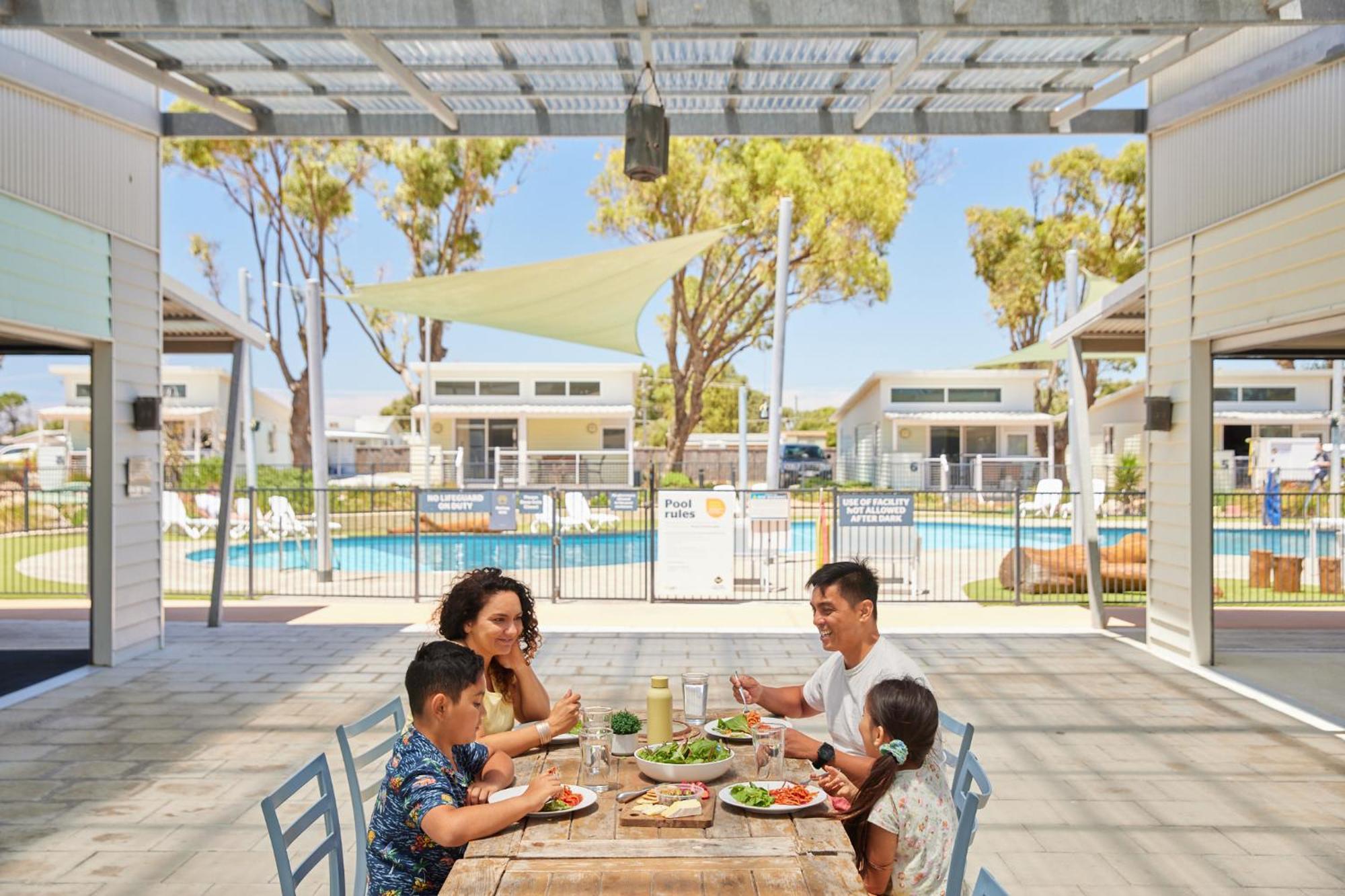 Rac Cervantes Holiday Park Екстериор снимка